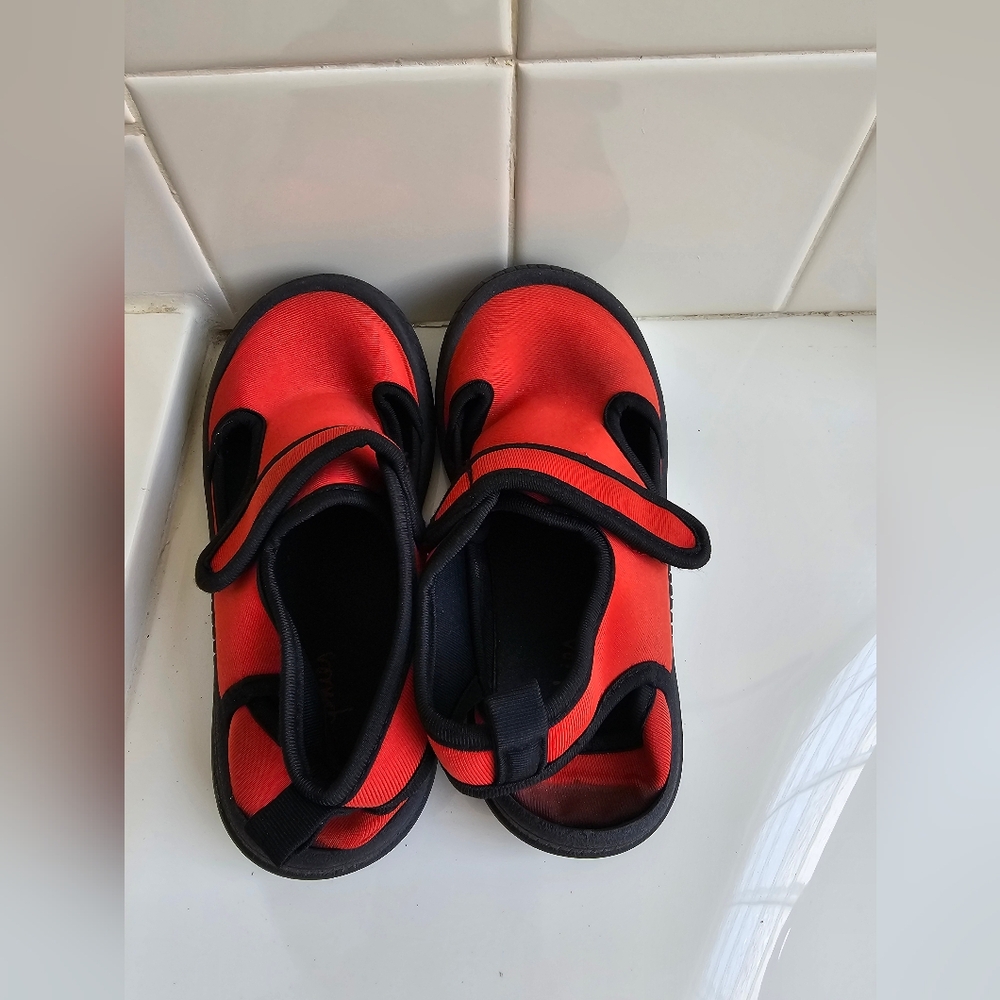 Oomphis Size 11 Red Sandals Water Shoes Toddler